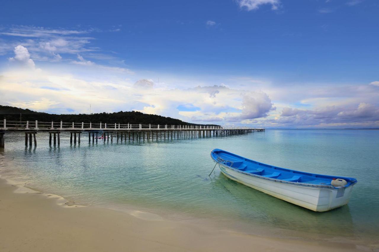 Eden Beach Resort By Ehm Ронгсанлем Экстерьер фото