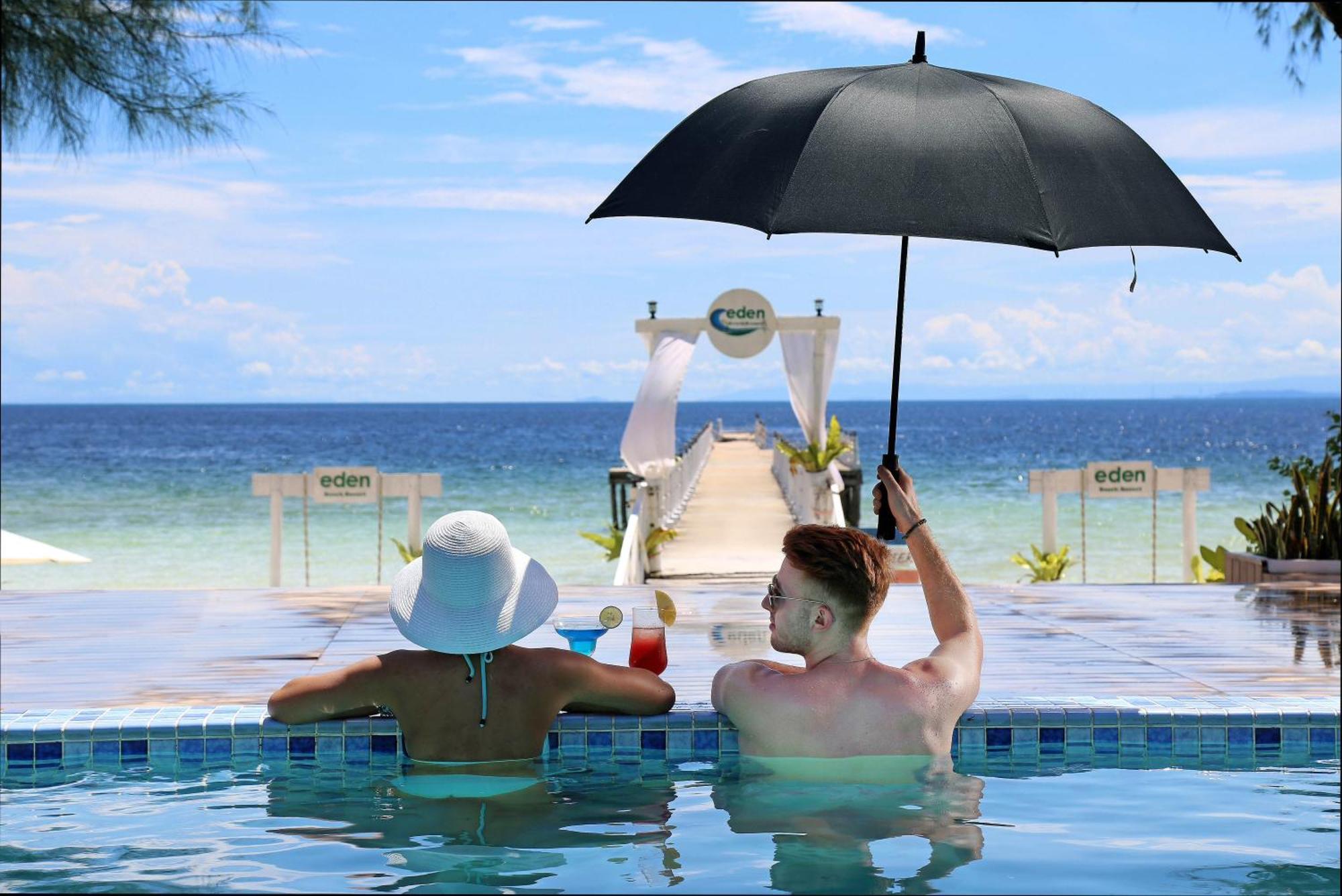 Eden Beach Resort By Ehm Ронгсанлем Экстерьер фото
