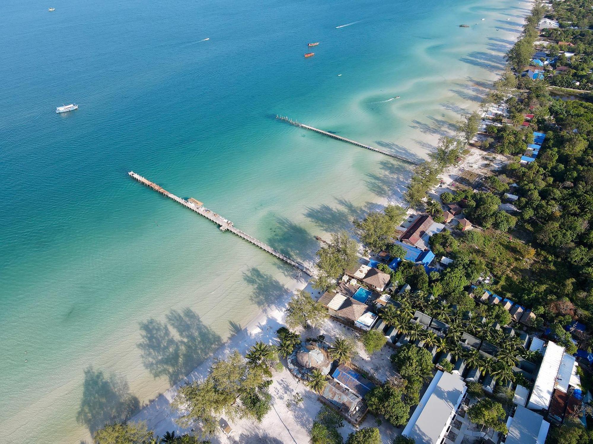 Eden Beach Resort By Ehm Ронгсанлем Экстерьер фото